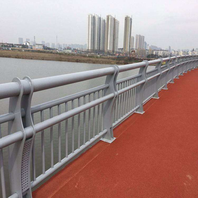 辶
